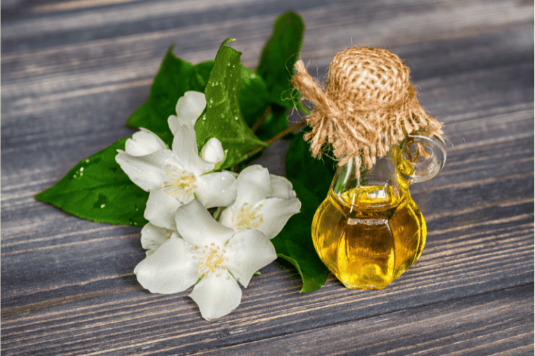 REMOVE SCARS NATURALLY WITH OILS